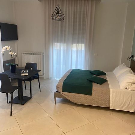 Maqueda Suites Палермо Екстериор снимка