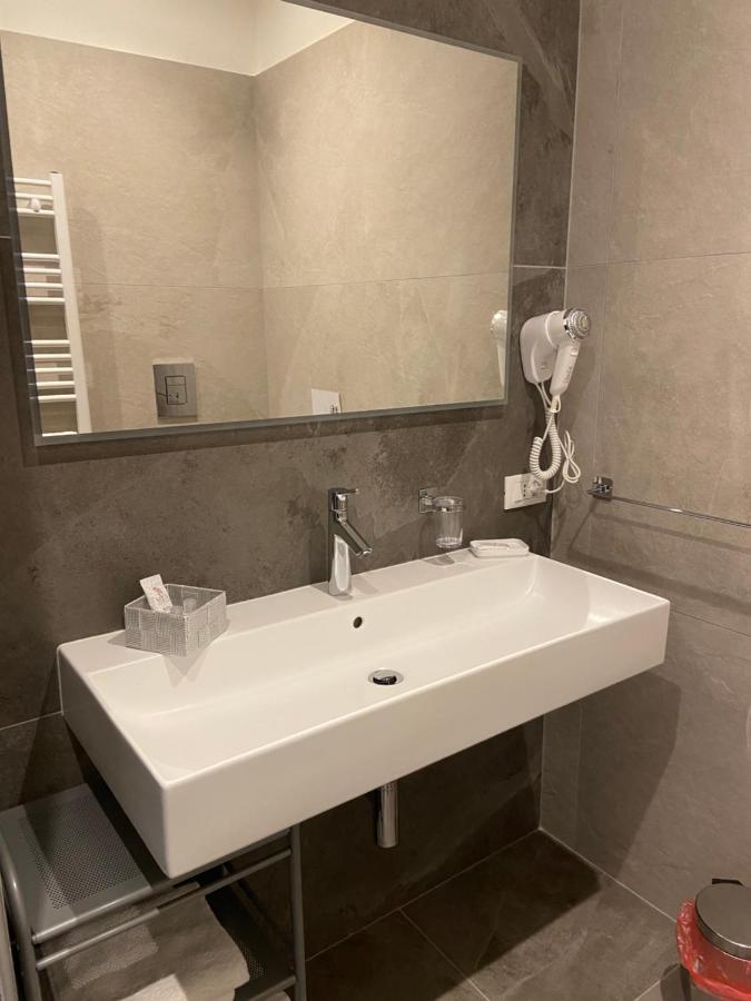 Maqueda Suites Палермо Екстериор снимка