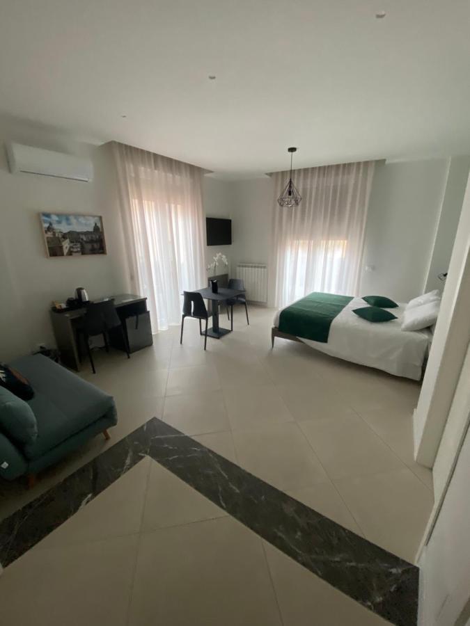 Maqueda Suites Палермо Екстериор снимка